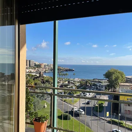 Piazza Europa Exclusive Sea View קטאניה